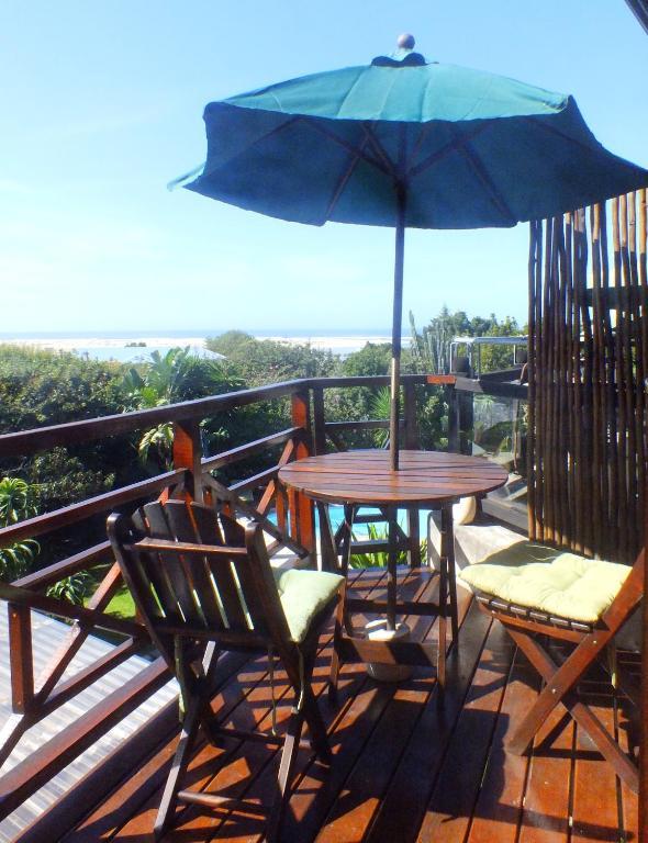 A Whale Of A View Bed & Breakfast Plettenberg Bay Ruang foto