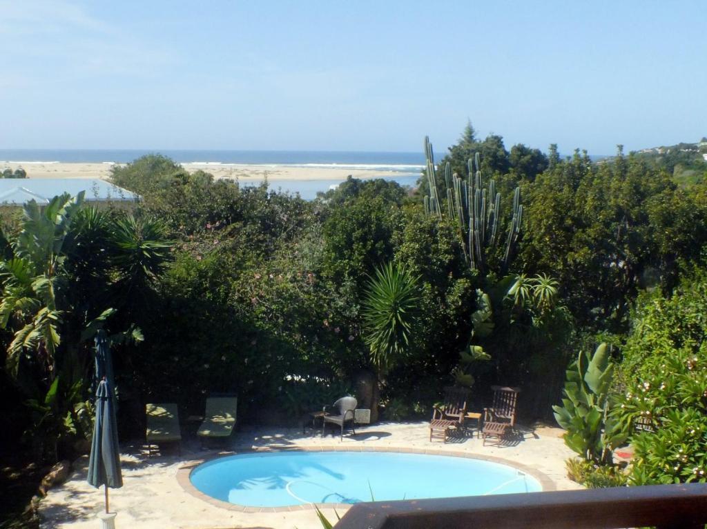 A Whale Of A View Bed & Breakfast Plettenberg Bay Ruang foto
